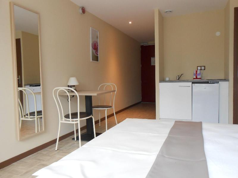 La Pause Hotel Evreux Luaran gambar