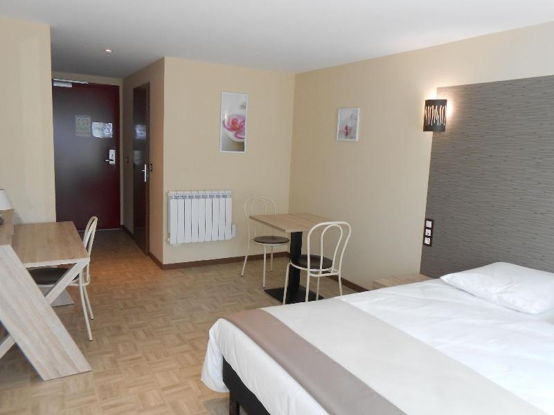 La Pause Hotel Evreux Luaran gambar