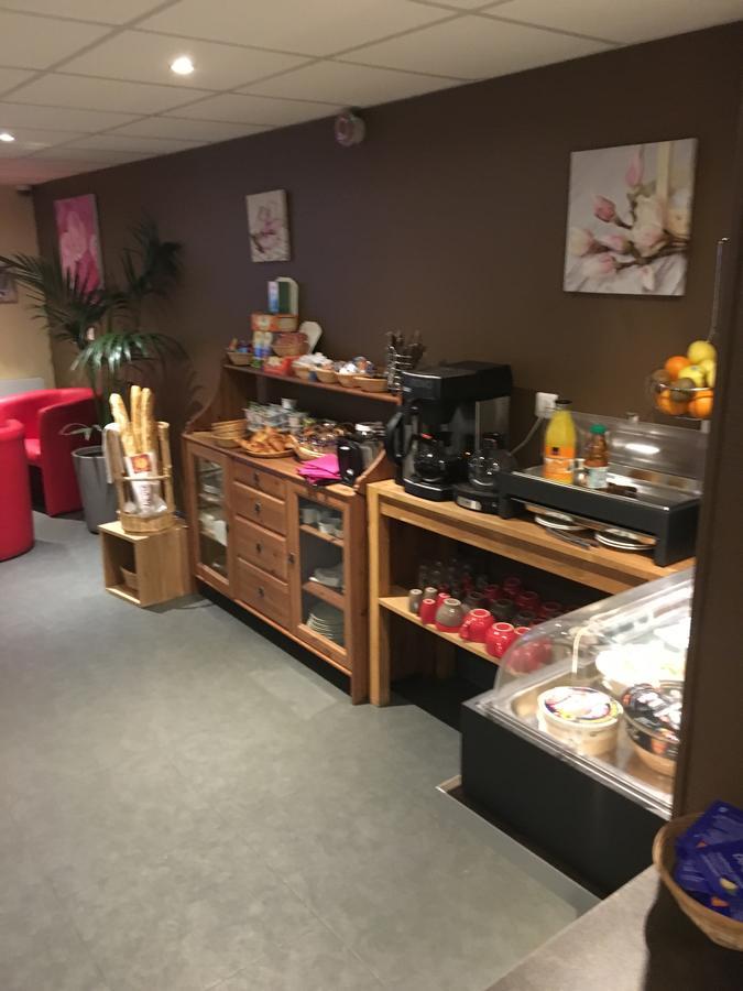 La Pause Hotel Evreux Luaran gambar