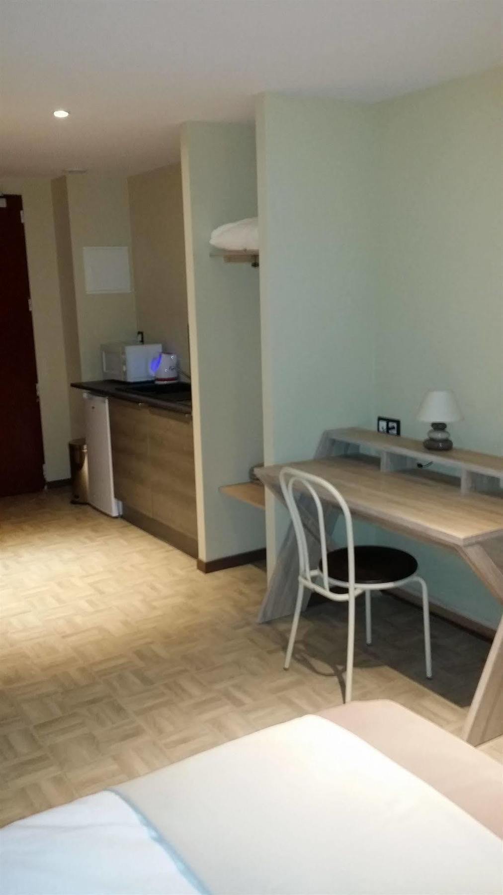 La Pause Hotel Evreux Luaran gambar